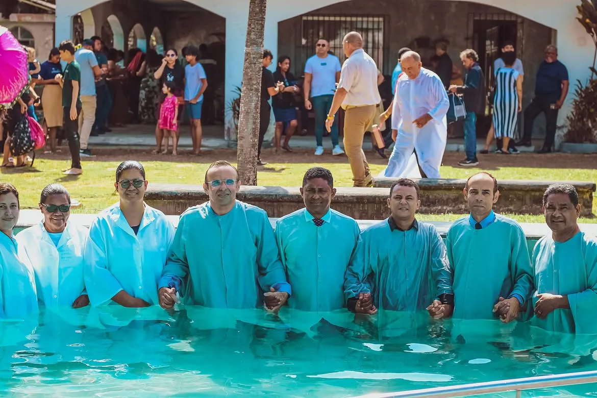 Batismo nas águas como declaração pública de fé em Jesus Cristo